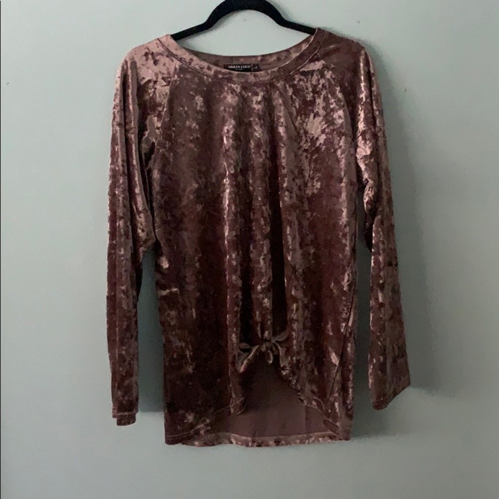 Long sleeve velvet top